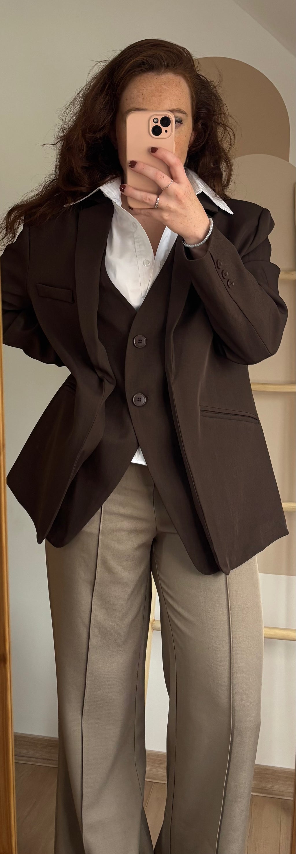 Neutral Power Chic - hele look