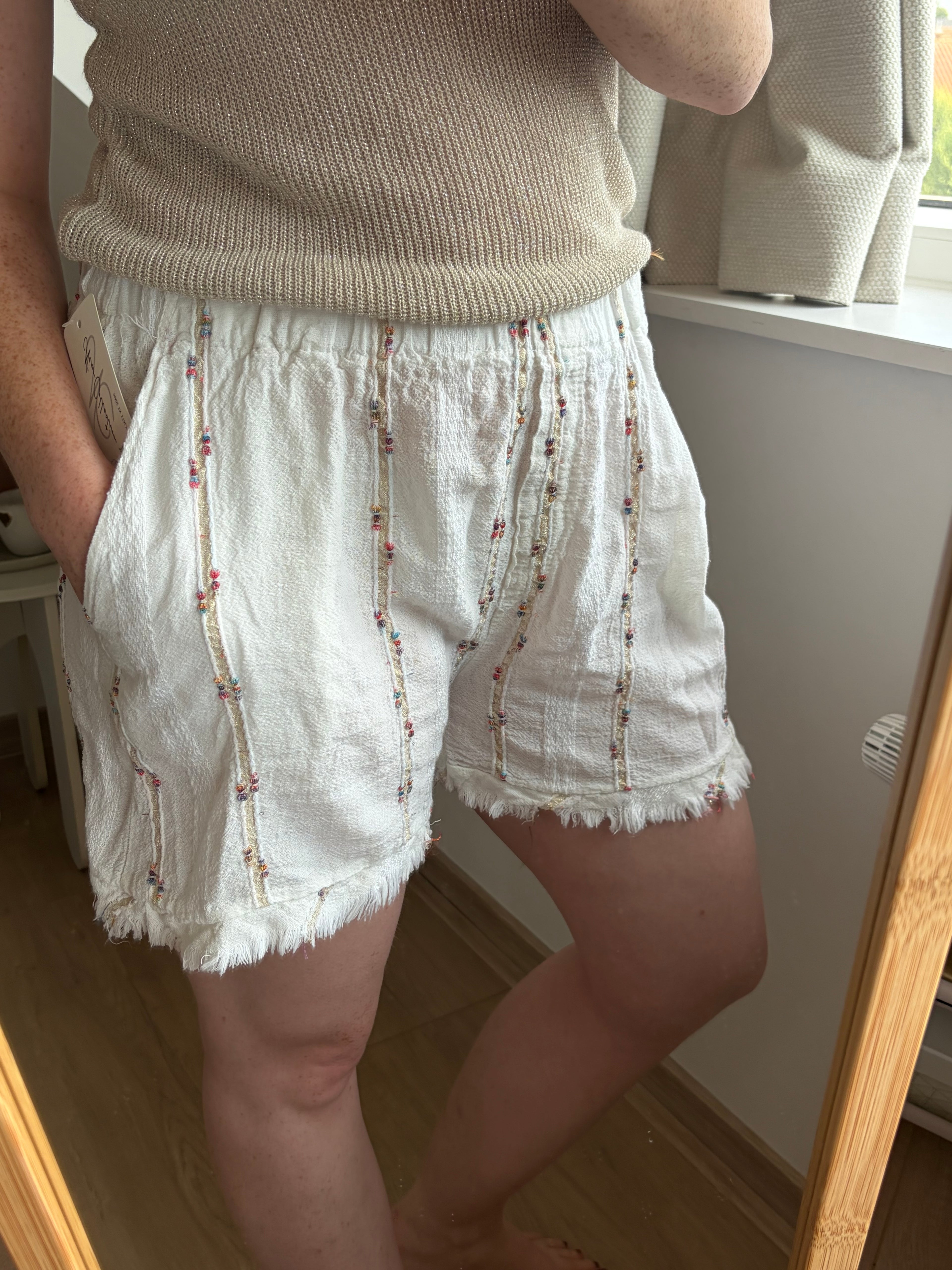 Short Dorine