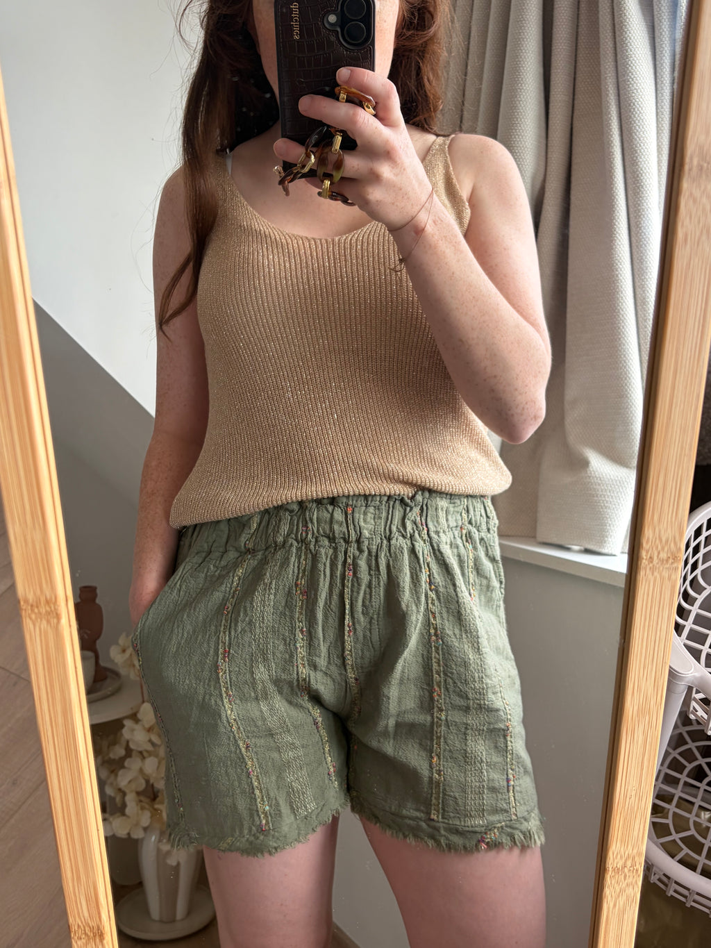 Short Dorine